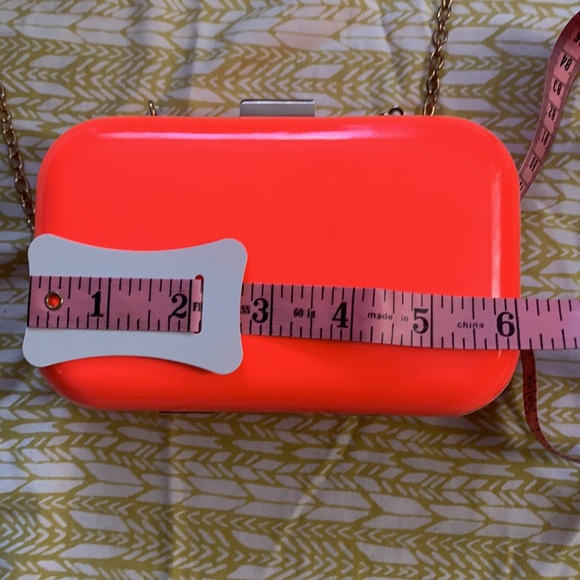 Cute little neon coral box purse from dELiA*s - Picture 5 of 8
